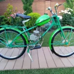 MOPED IN THE HANDS OF A CRAFTSMAN