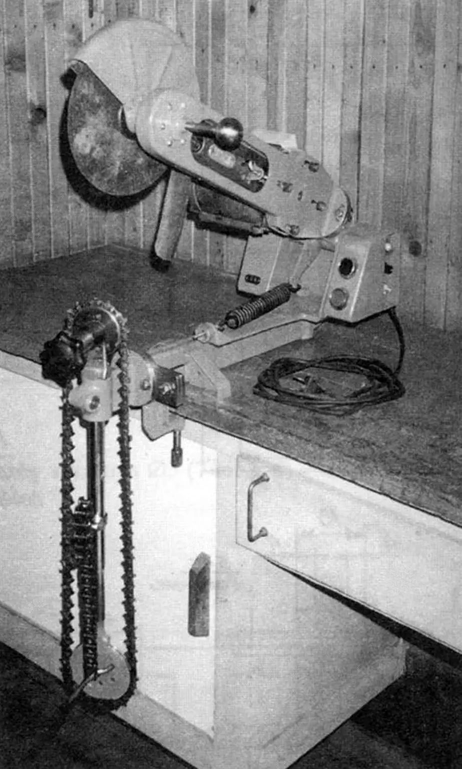 CAN SAW, GRIND, AND CUT