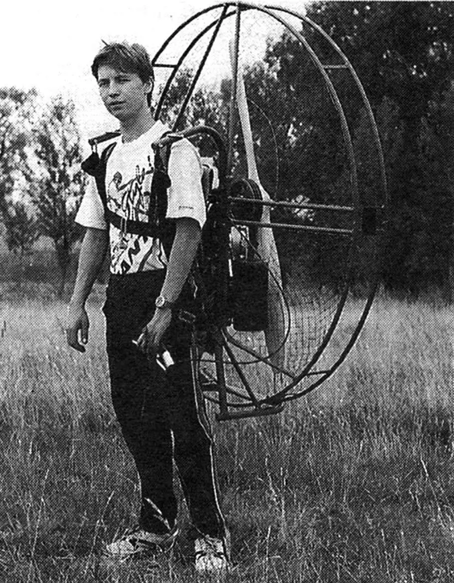 INTO THE SKY — WITH A BACKPACK MOTOR