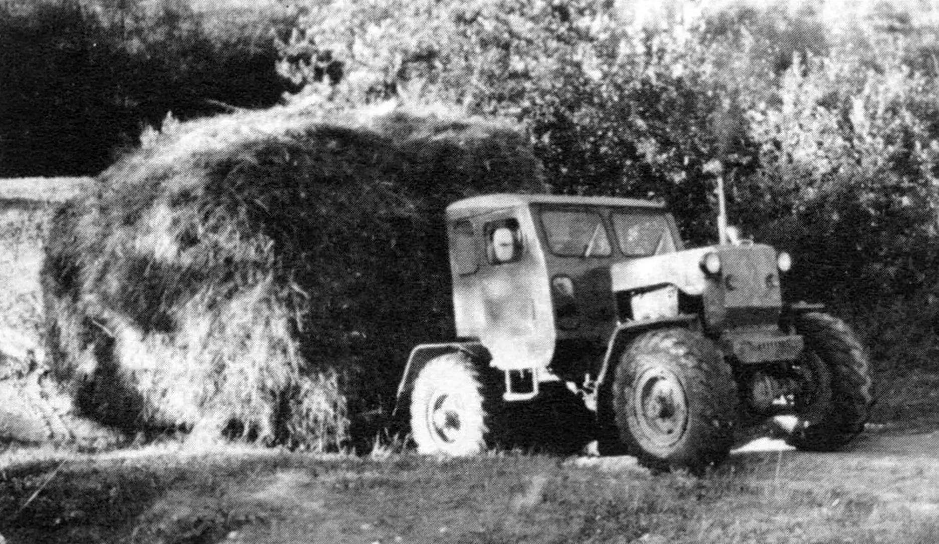 ALL-TERRAIN COMBI VEHICLE