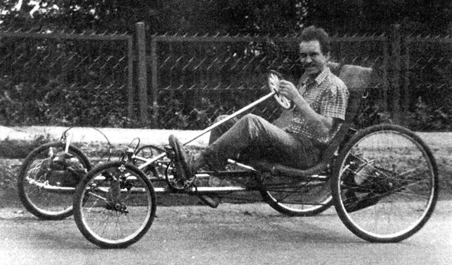 DIY two-seater four-wheel velomobile with soft suspension