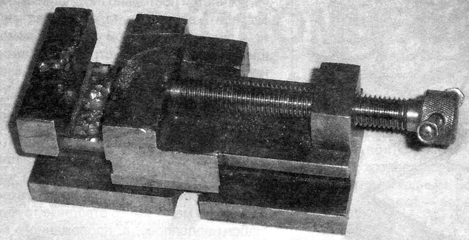 Mini Vise for Precision Part Machining: Design and Build Guide