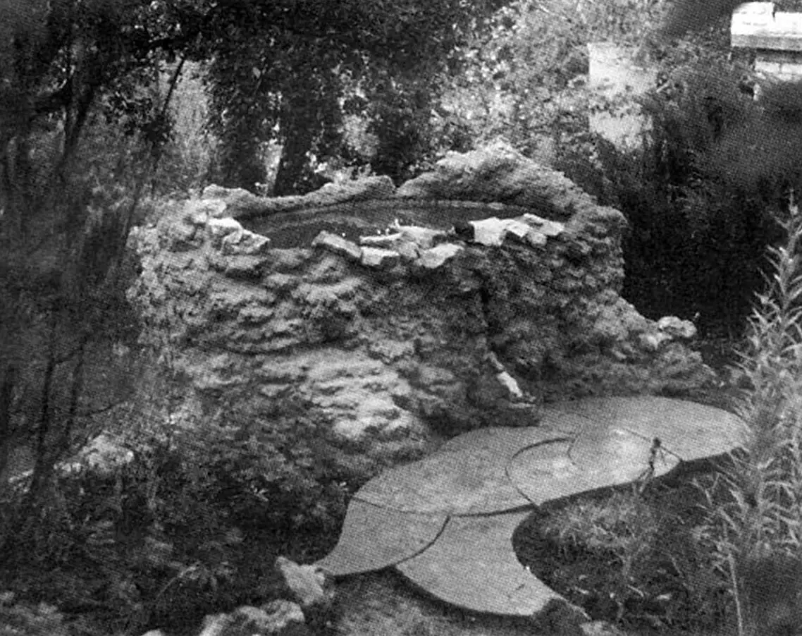 Garden water tank: galvanized steel in concrete DIY guide