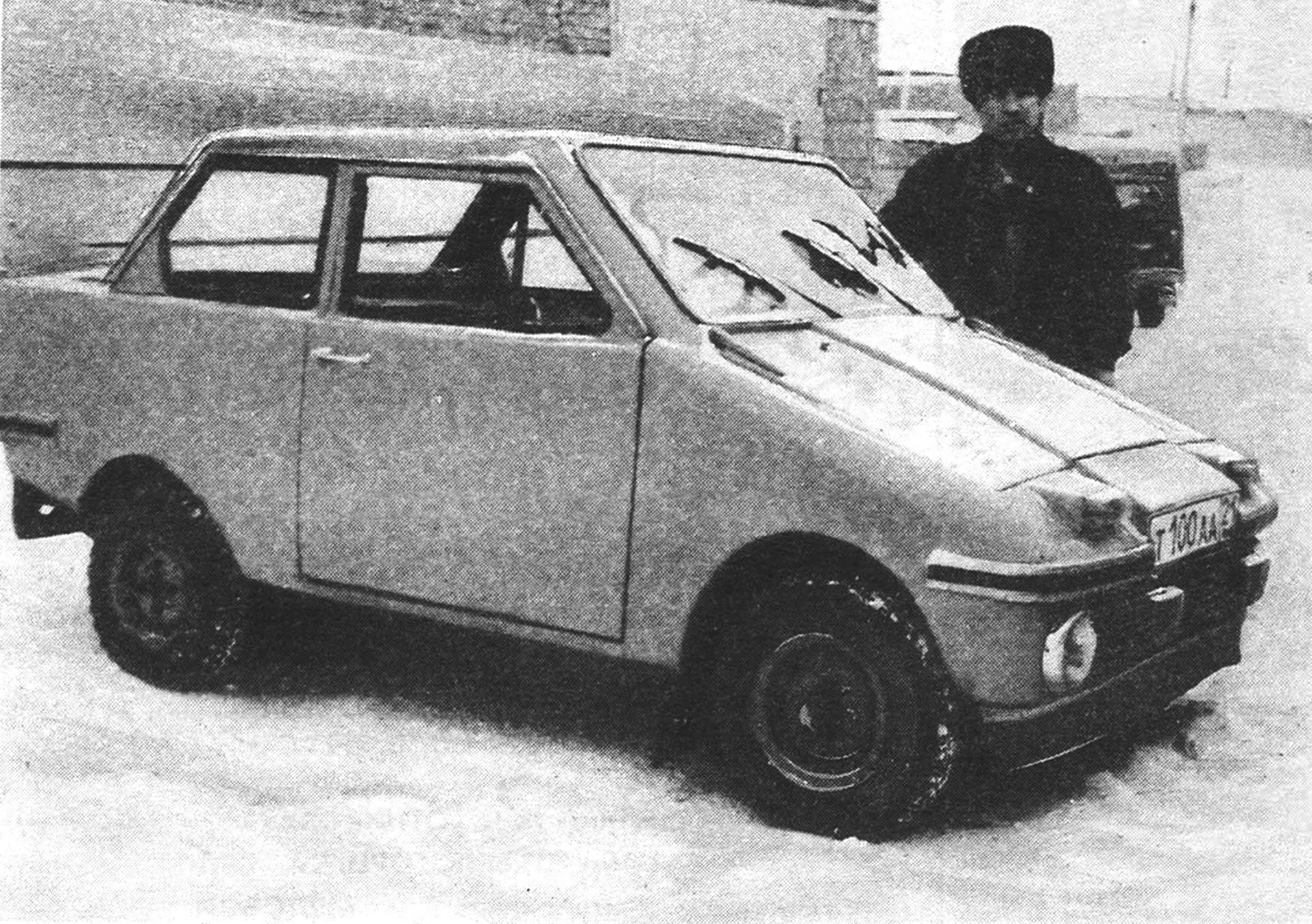 Alezonnik-2: compact DIY urban two-seat car build