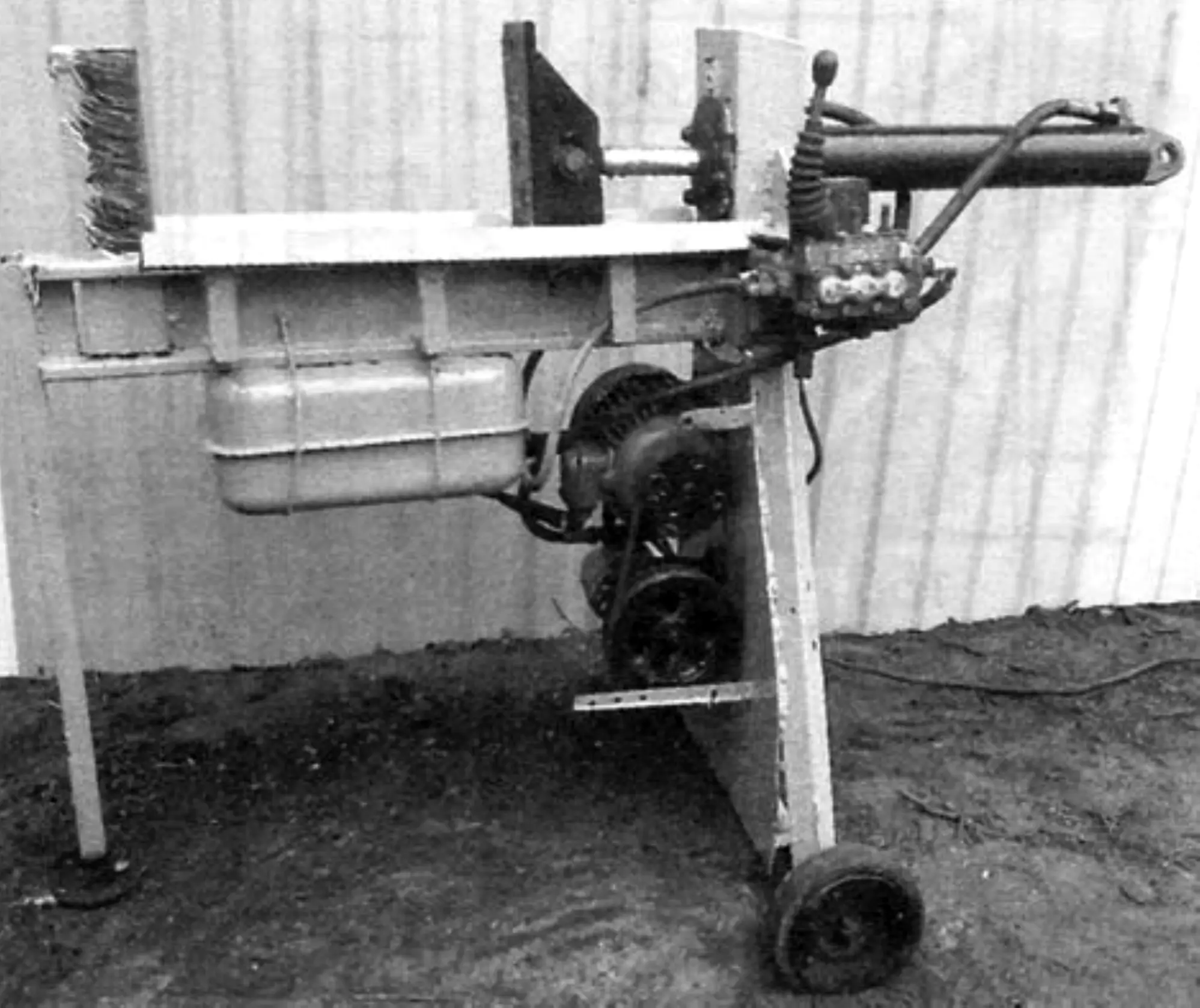 DIY hydraulic log splitter: build it yourself